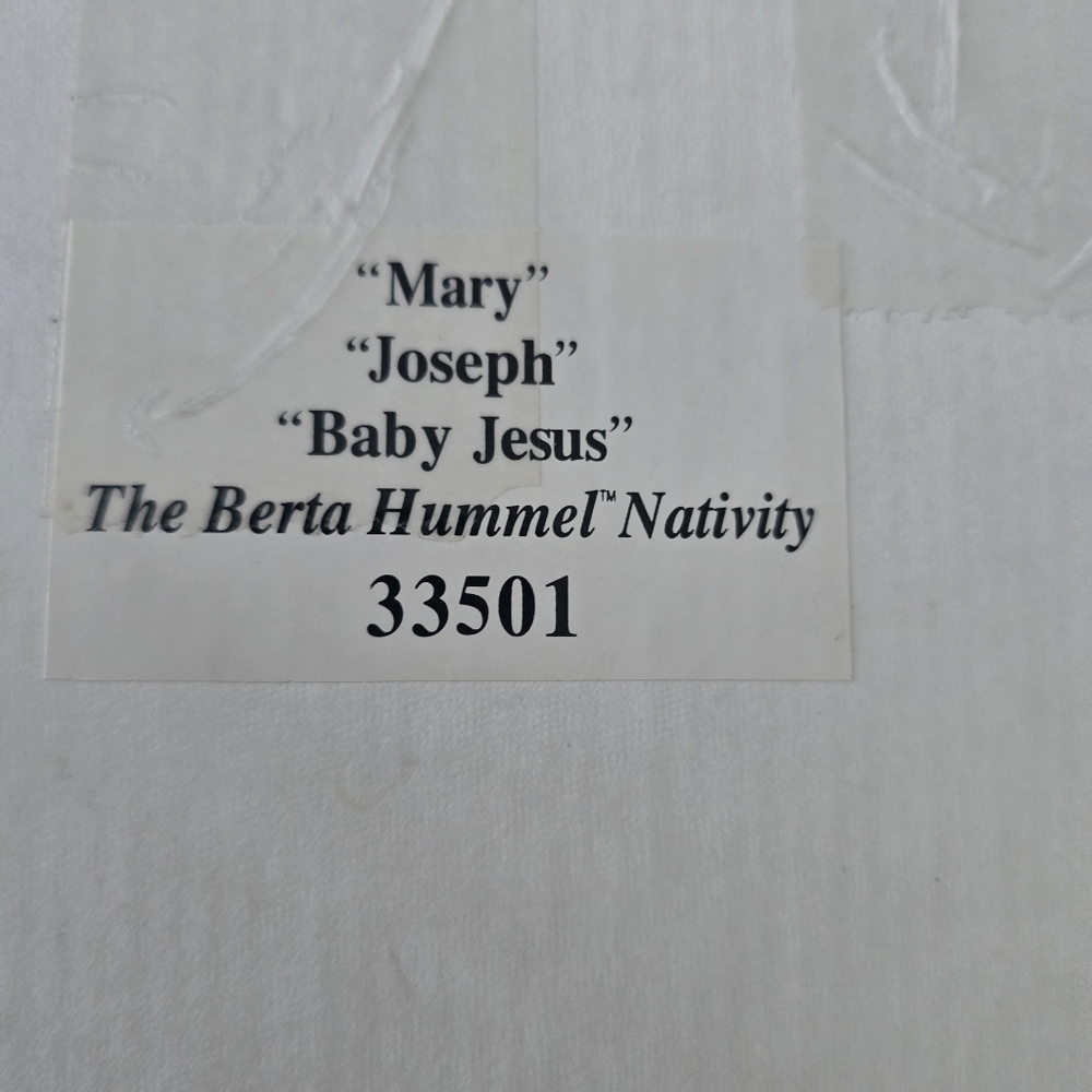 Vintage Berta Hummel Goebel 1996 Nativity - Picture 15 of 16